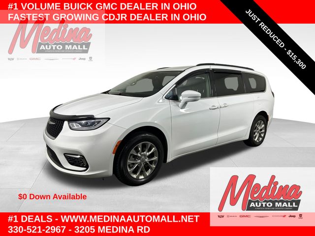 2022 Chrysler Pacifica Touring L